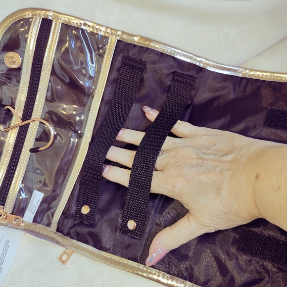 BEAUTY 360 Hanging Travel Accessories Organizer - Picture 13 of 15